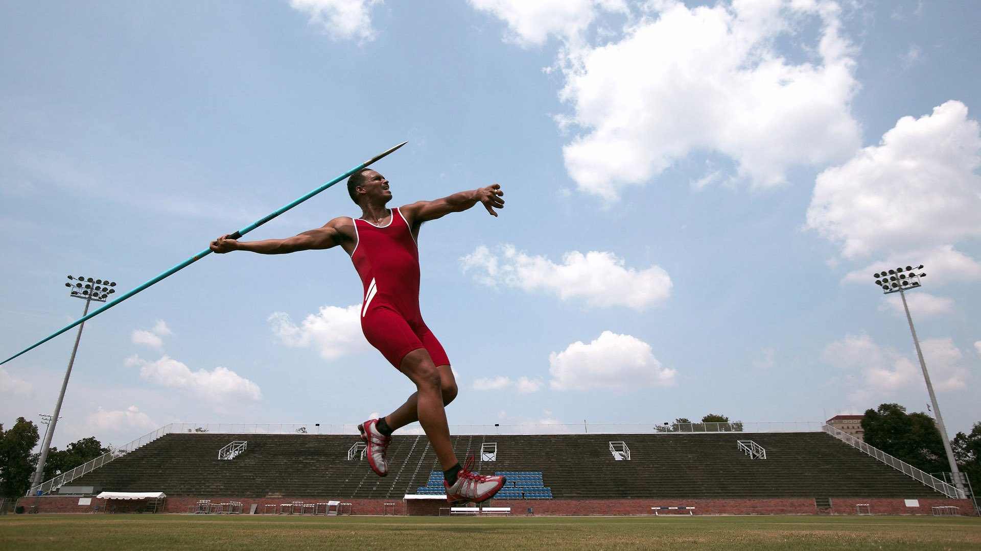 女子仰泳小将首次参赛获佳绩，仰泳女主角