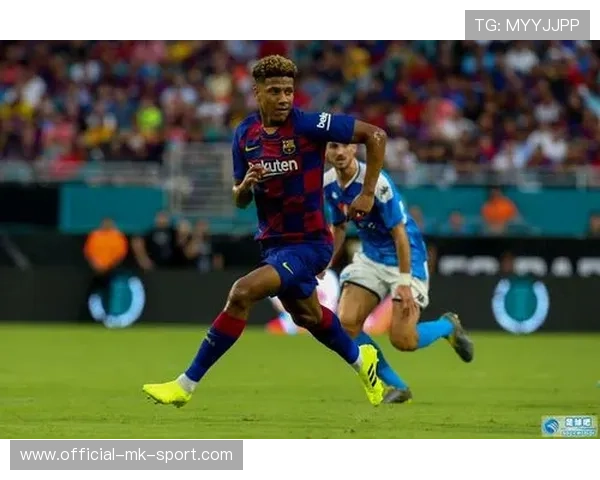 弗拉格拒绝出场豪门争相出手合同:背后隐藏的足球王者之谜 弗拉格拒绝出场豪门争相出手合同:背后隐藏的足球王者之谜