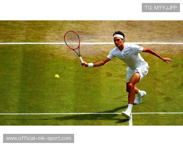 职业网球选手针对不同球速场地调整击球节奏的方法（423 ）